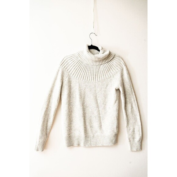 J. Crew M cowl neck womens sweater pullover light gray - Picture 1 of 7